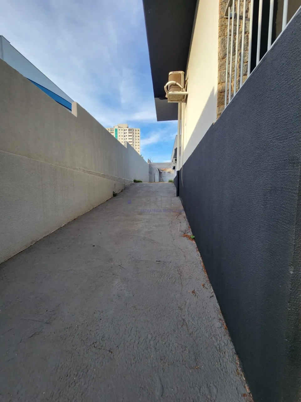 CASA COMERCIAL PARA LOCAÇÃO NO SHANGRI-LÁ