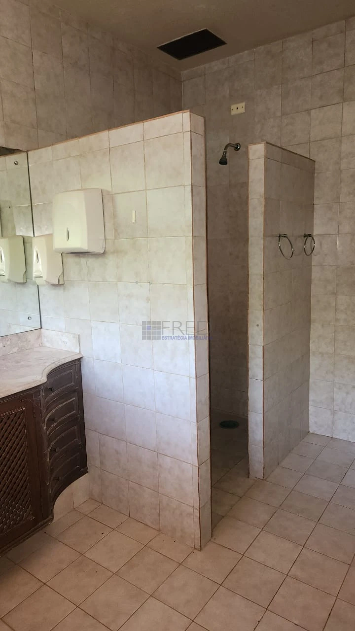 EXCELENTE IMÓVEL COMERCIAL PARA LOCAÇÃO - TOTALMENTE TÉRREO