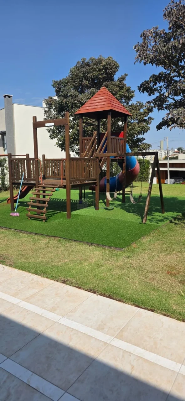Imagens do imóveis EXCELENTE TERRENO A VENDA - PARTE ALTA  - CONDOMINIO ARANGUÁ - PARQUE TAUÁ