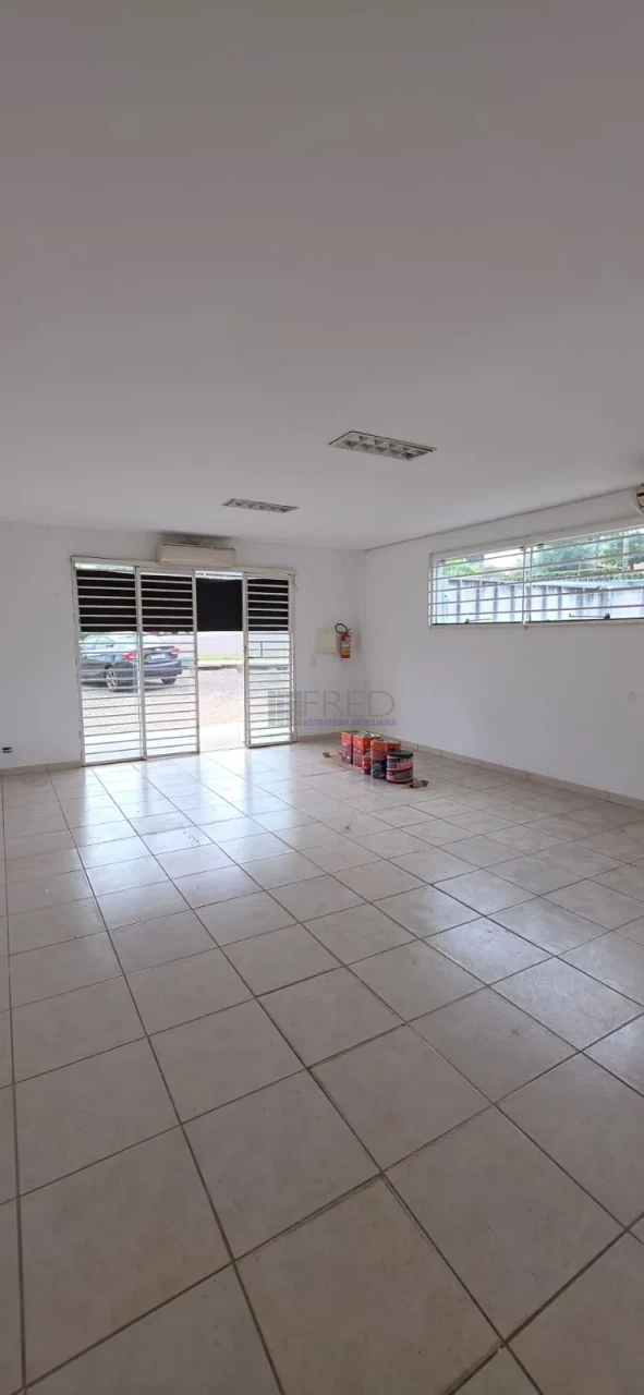 Imagens do imóveis EXCELENTE ESPAÇO COMERCIAL PARA LOCAÇÃO - RUA RUBENS CARLOS DE JESUS - REGIÃO SUL