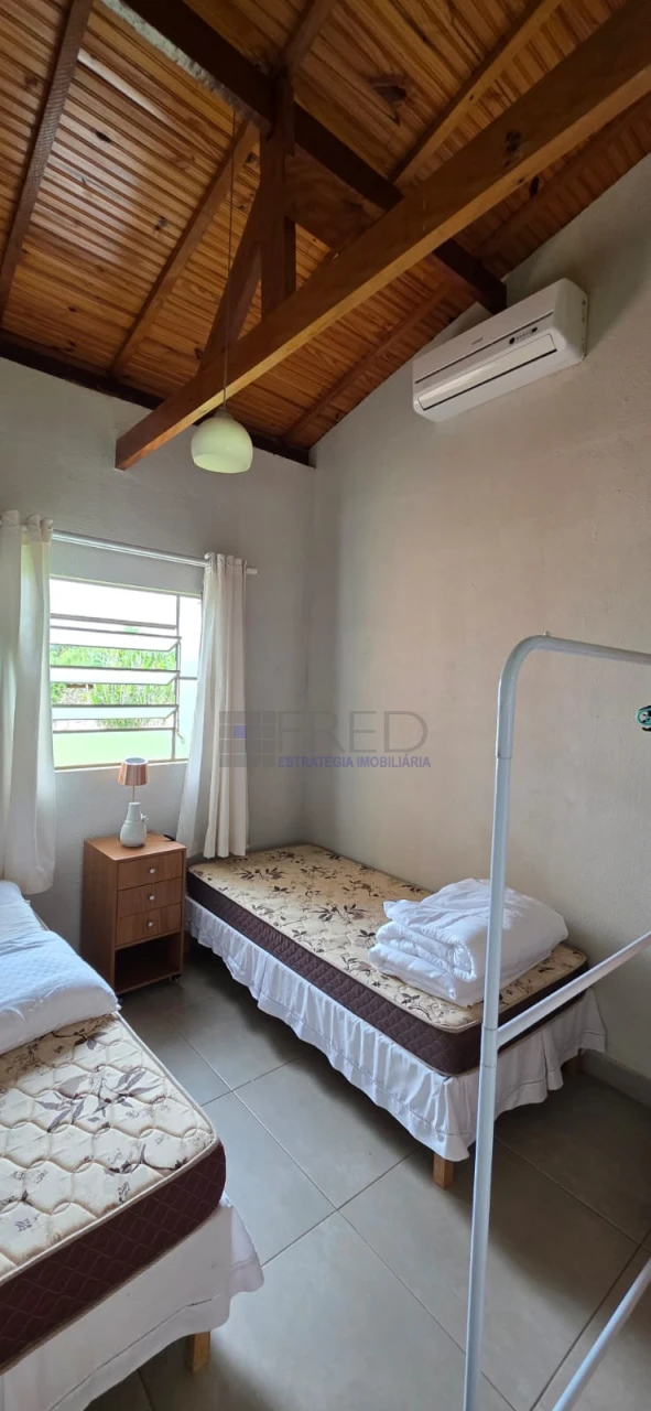 LINDA CHACARA A VENDA, PORTEIRA FECHADA - MORADIA OU LAZER EM CAMBÉ PR