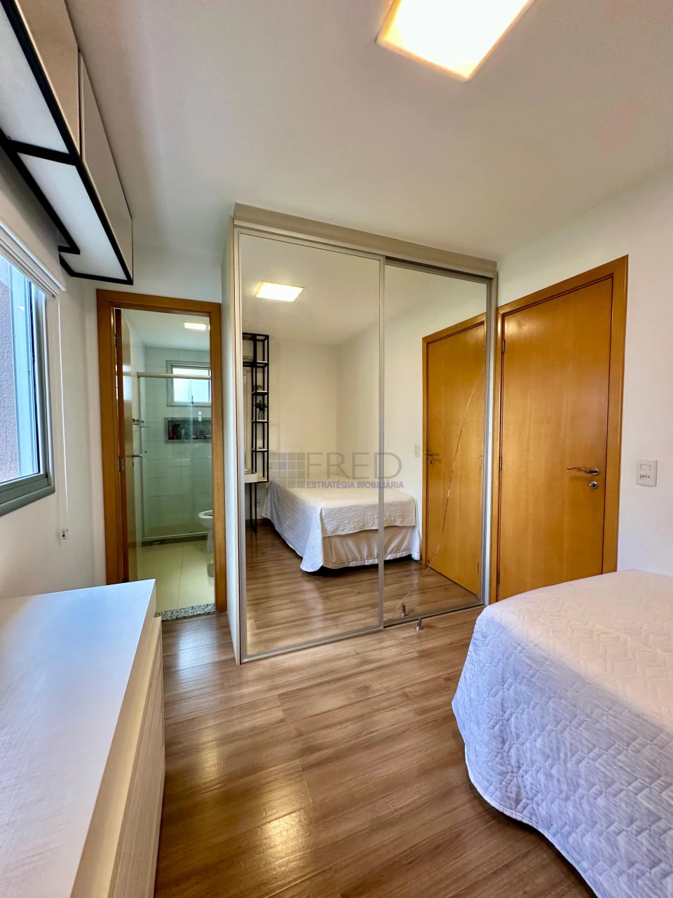 APARTAMENTO A VENDA NO EDIFÍCIO FERNANDO PESSOA