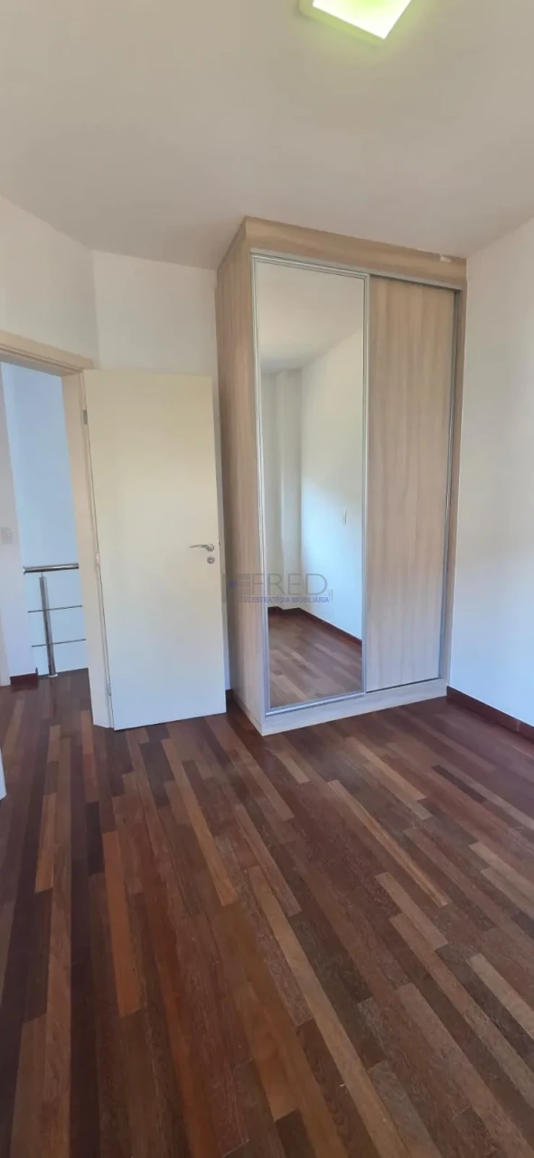 Imagens do imóveis RESIDENCIA Á VENDA - ROYAL MAISON