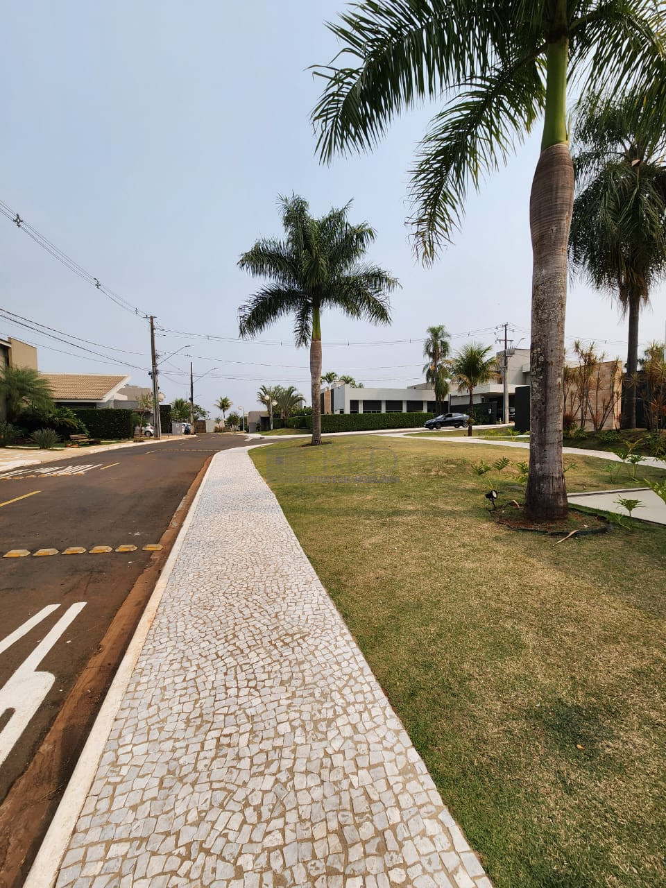 RESIDENCIA TÉRREA  A VENDA - CONDOMINIO BELLO VILLAGIO