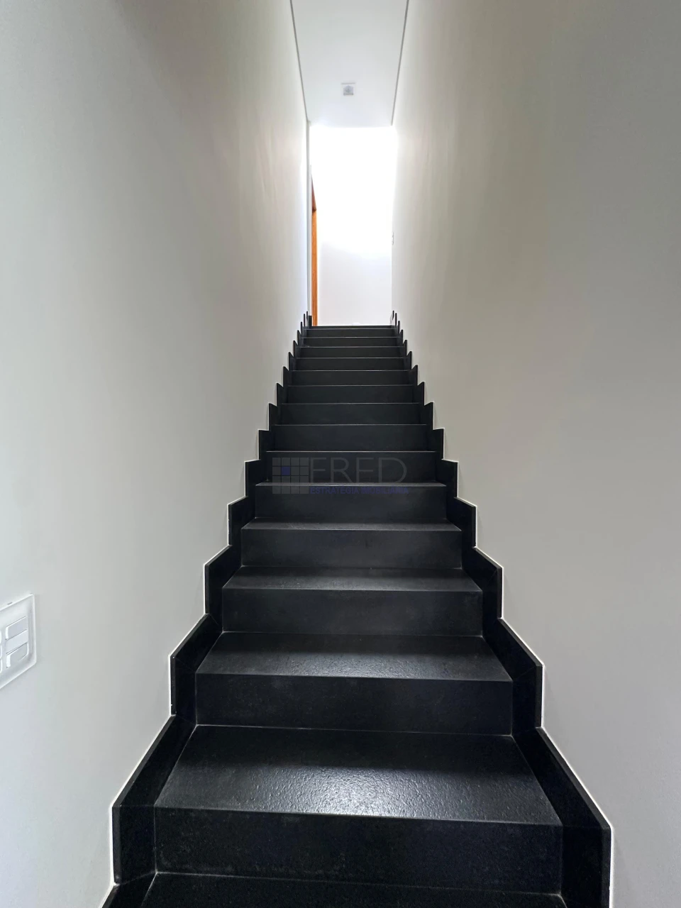 CASA A VENDA NO CONDOMINIO ARAGUARI - PARQUE TAUÁ