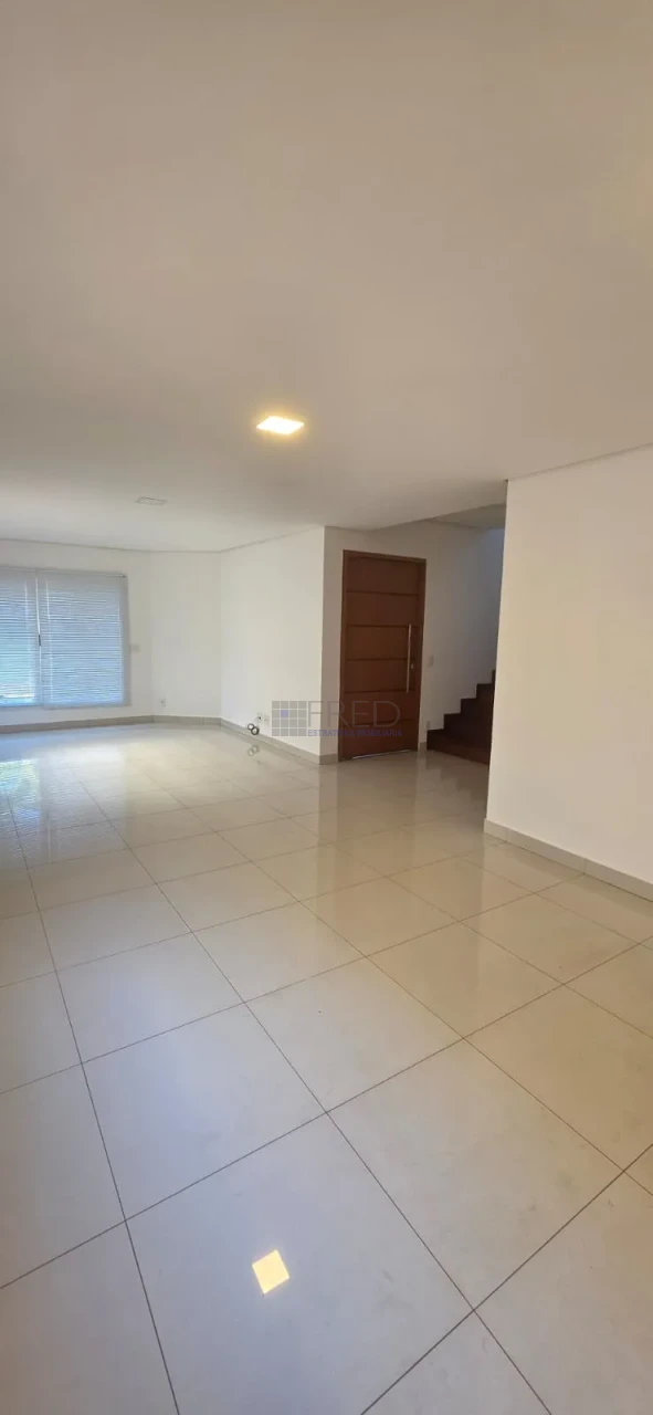 Imagens do imóveis RESIDENCIA Á VENDA - ROYAL MAISON