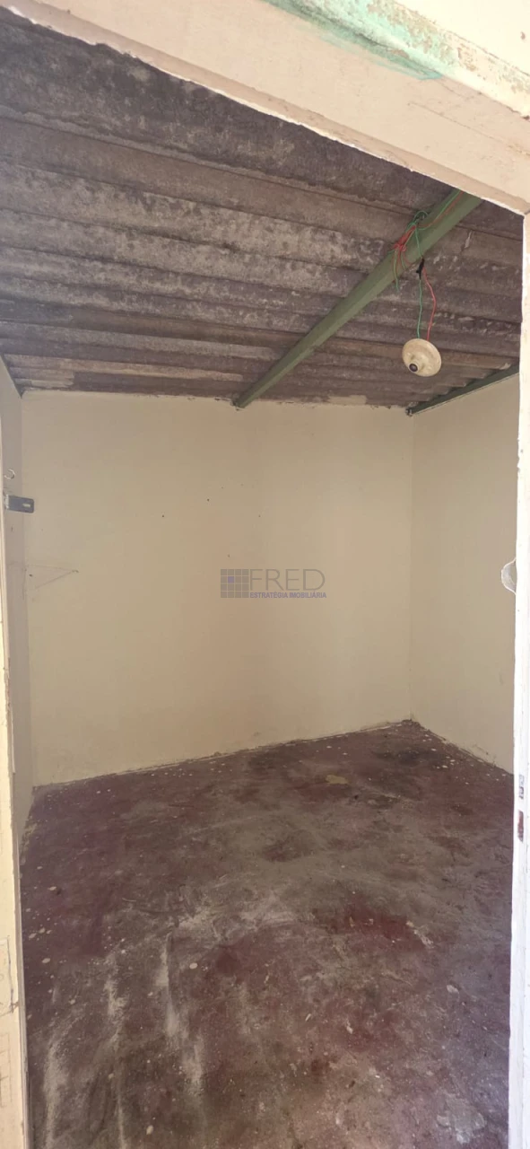 RESIDENCIA  A  VENDA RUA NILO GONZALES VICENTE - JARDIM CAFEZAL