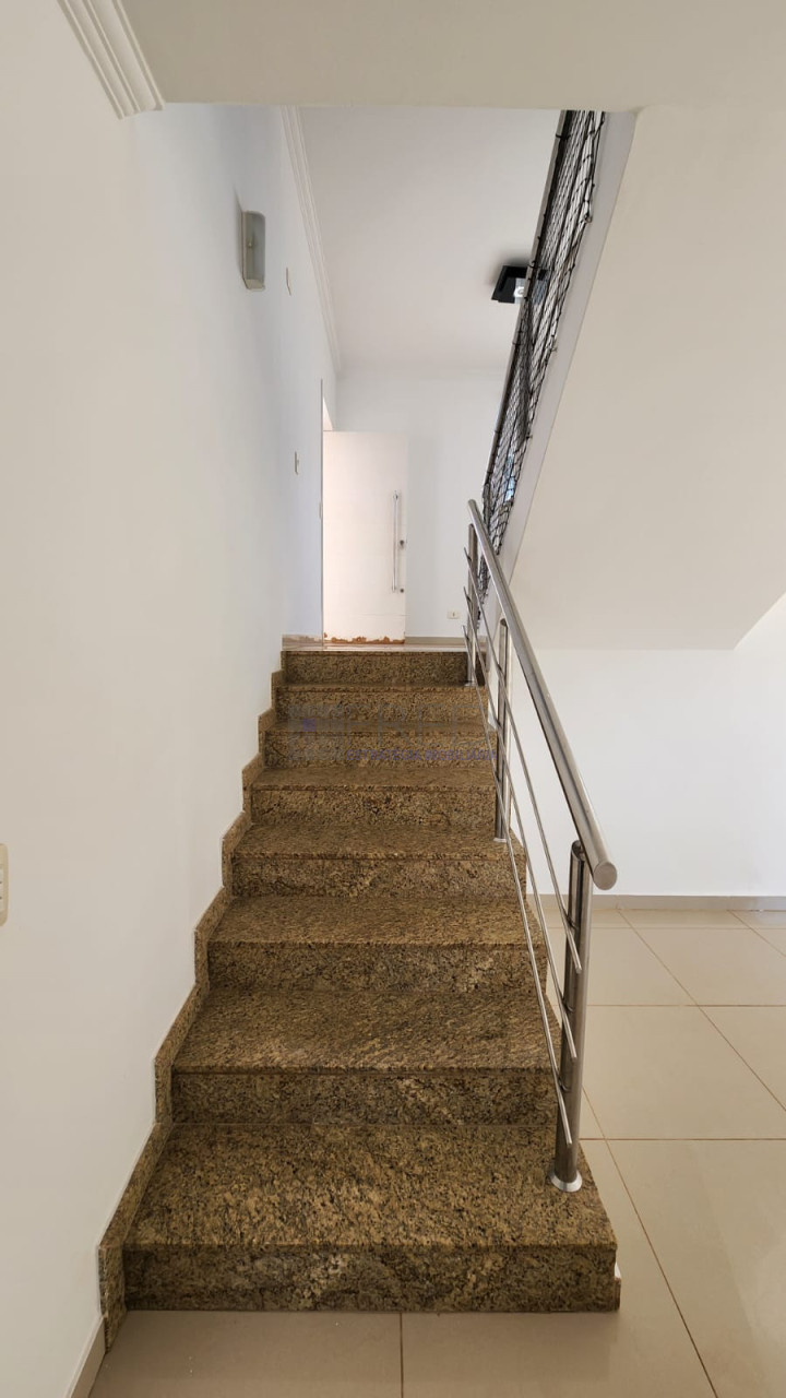CASA DISPONIVEL PARA VENDA OU LOCAÇÃO - REGIÃO SUL DE LONDRINA