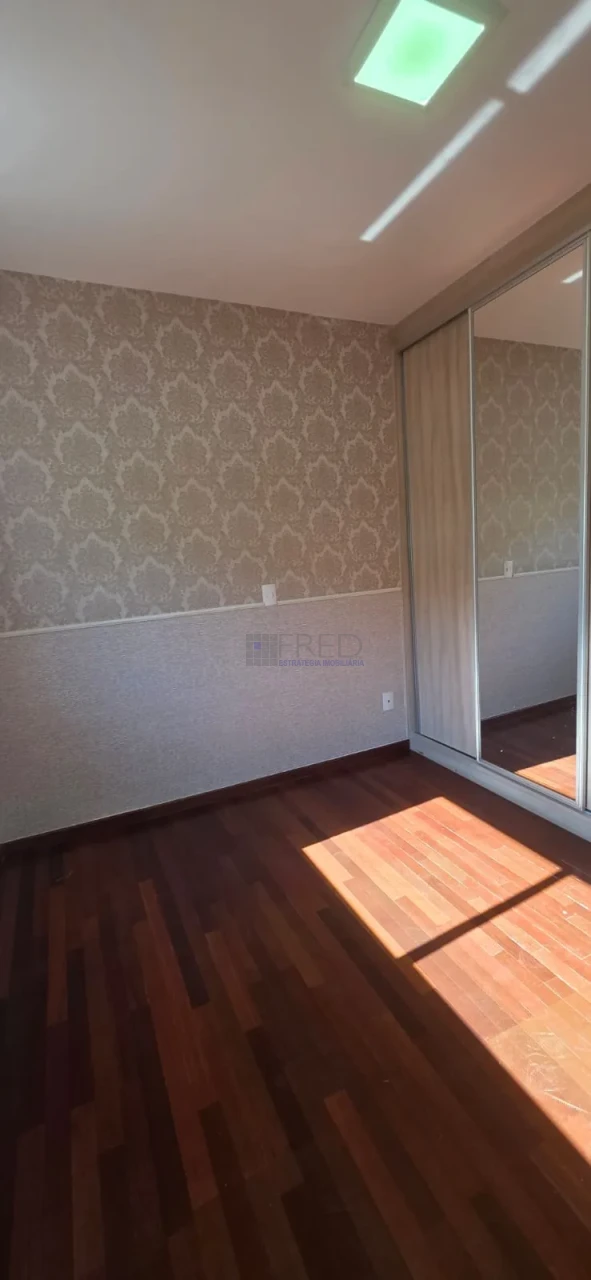 Imagens do imóveis RESIDENCIA Á VENDA - ROYAL MAISON