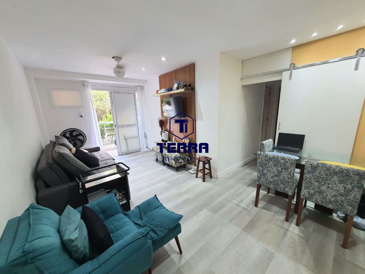 Imagens do imóveis Apartamento localizado em Maria Paula, com acesso direto pela rodovia principal