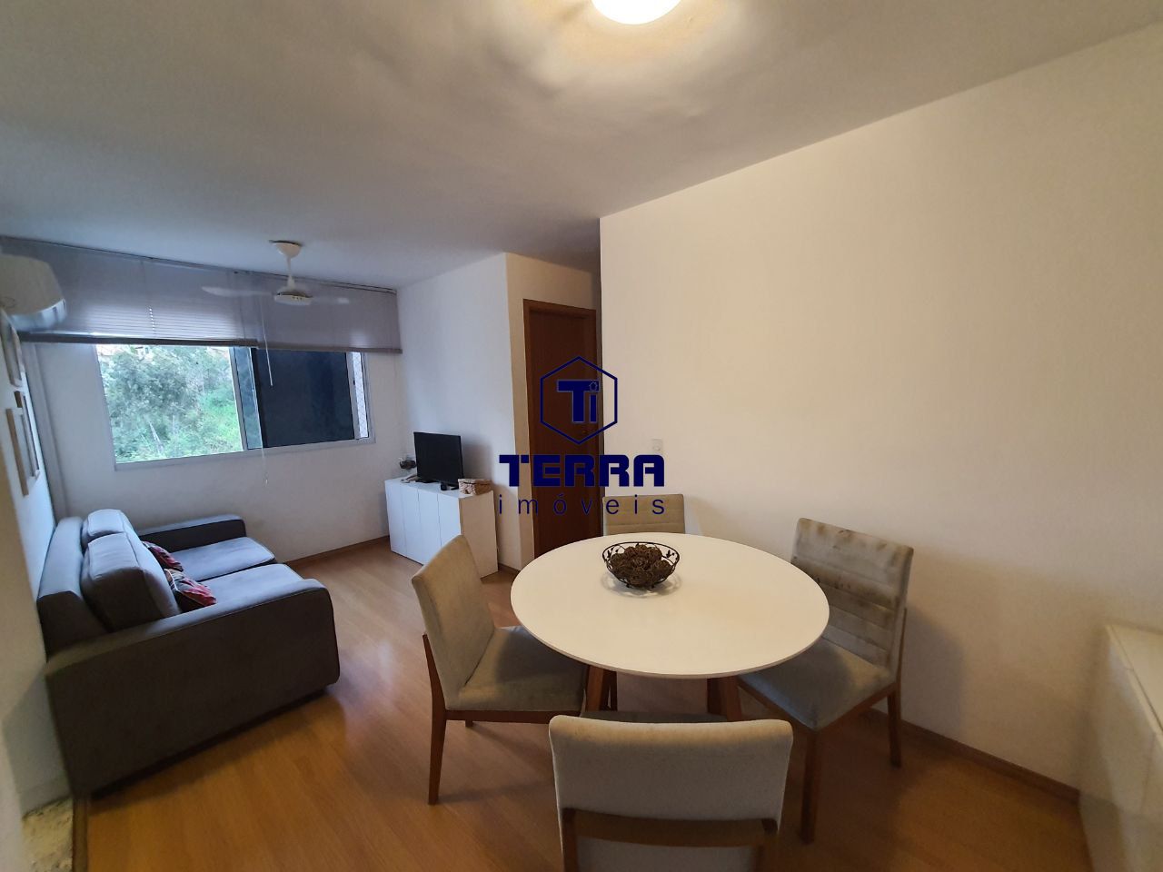 Imagens do imóveis Apartamento com 2 quartos em Alcântara, em prédio novo e andar alto.
