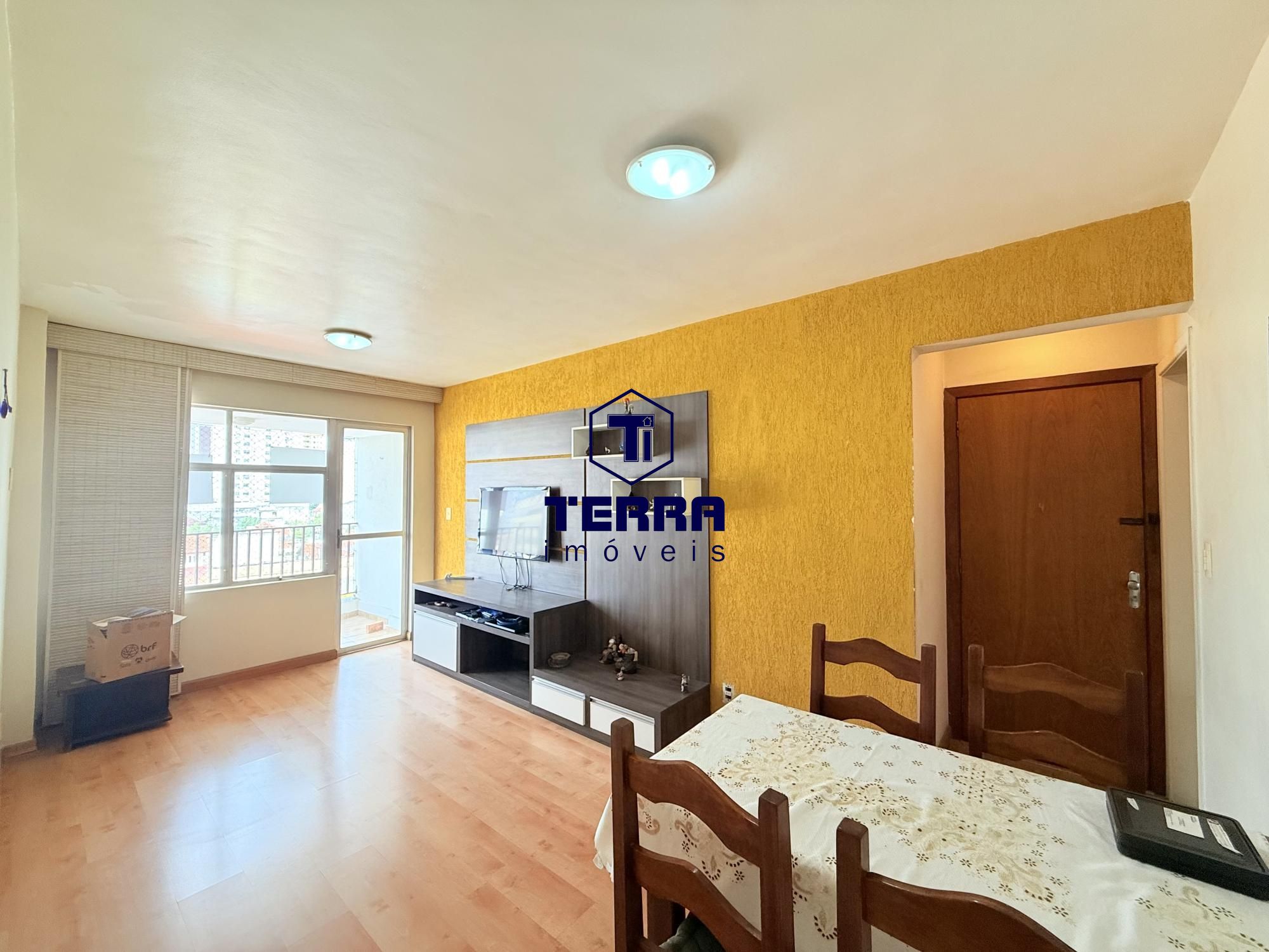 Imagens do imóveis Apartamento 2 quartos sendo uma suíte, reformado, em Santa Rosa