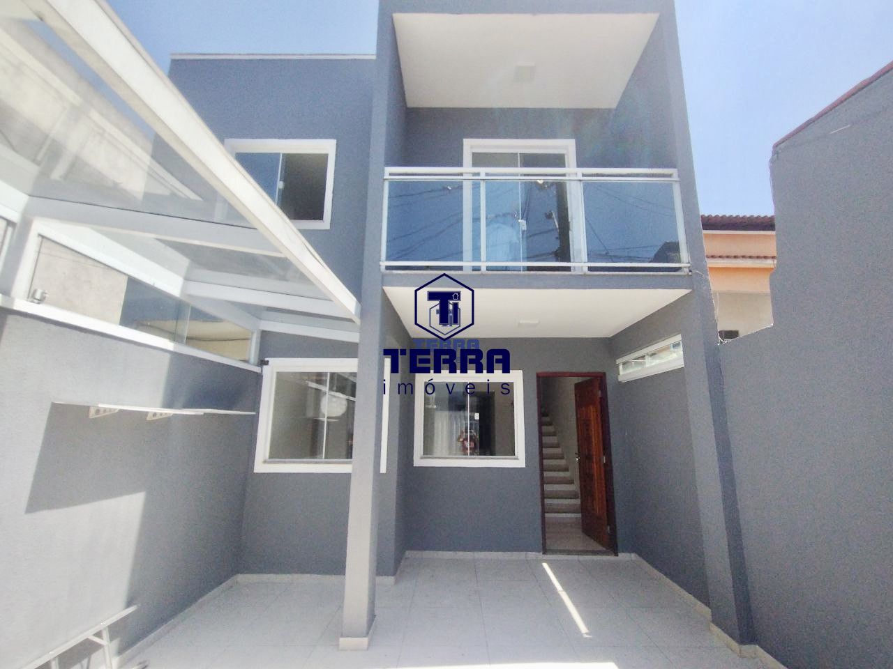 Imagens do imóveis Linda casa duplex em São Gonçalo com 3 quartos e vaga de garagem.