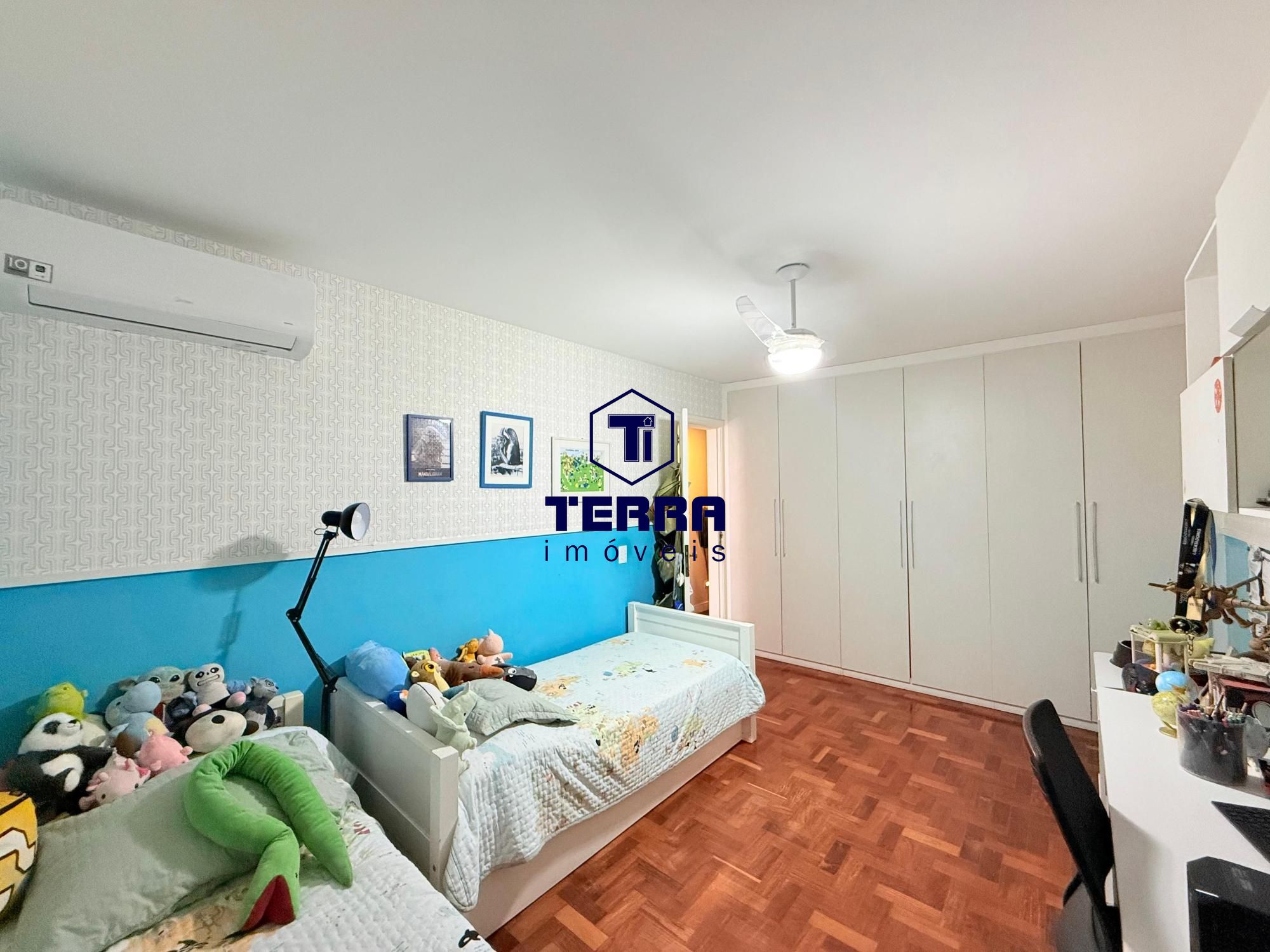 Imagens do imóveis 3 quartos sendo uma suite com banheira em Icaraí, Andar alto