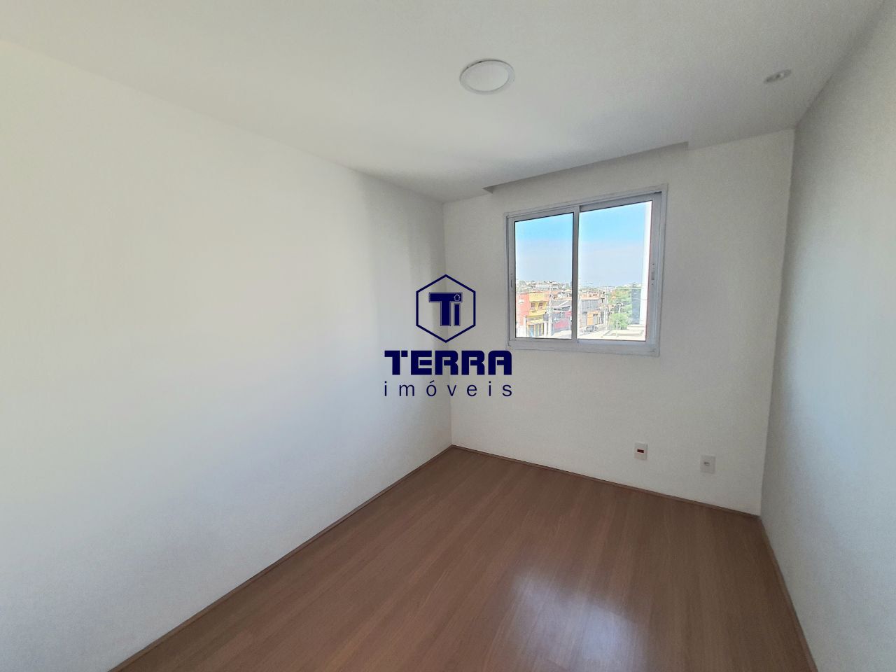 Imagens do imóveis Apartamentos com 2 quartos em Neves, ao lado de todo comércio de Neves.