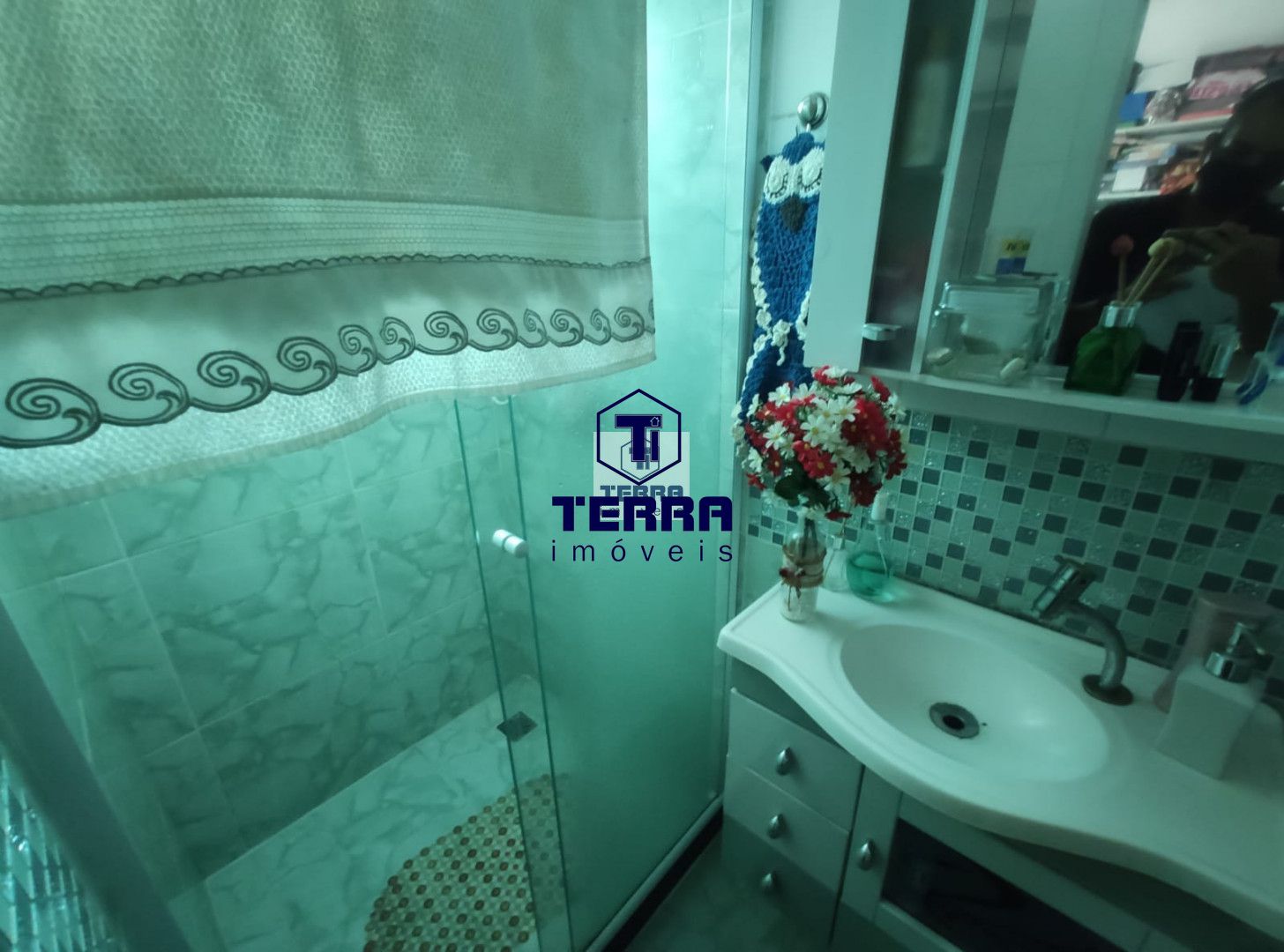 Imagens do imóveis Casa com 4 suítes em condomínio ao lado do Trevo de Maria Paula.