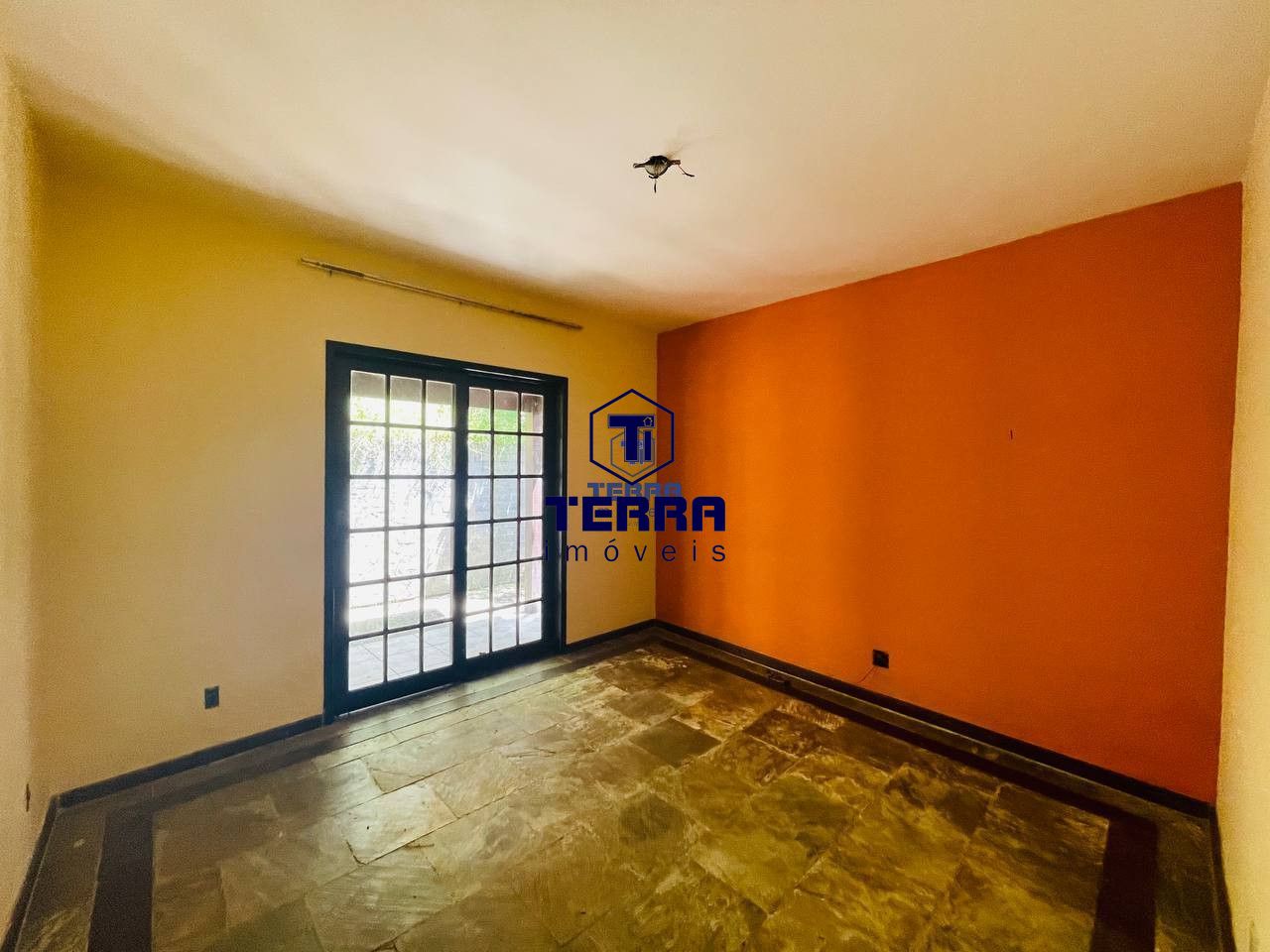 Imagens do imóveis Casa com 5 quartos e amplo quintal, na Região de Pendotiba!!