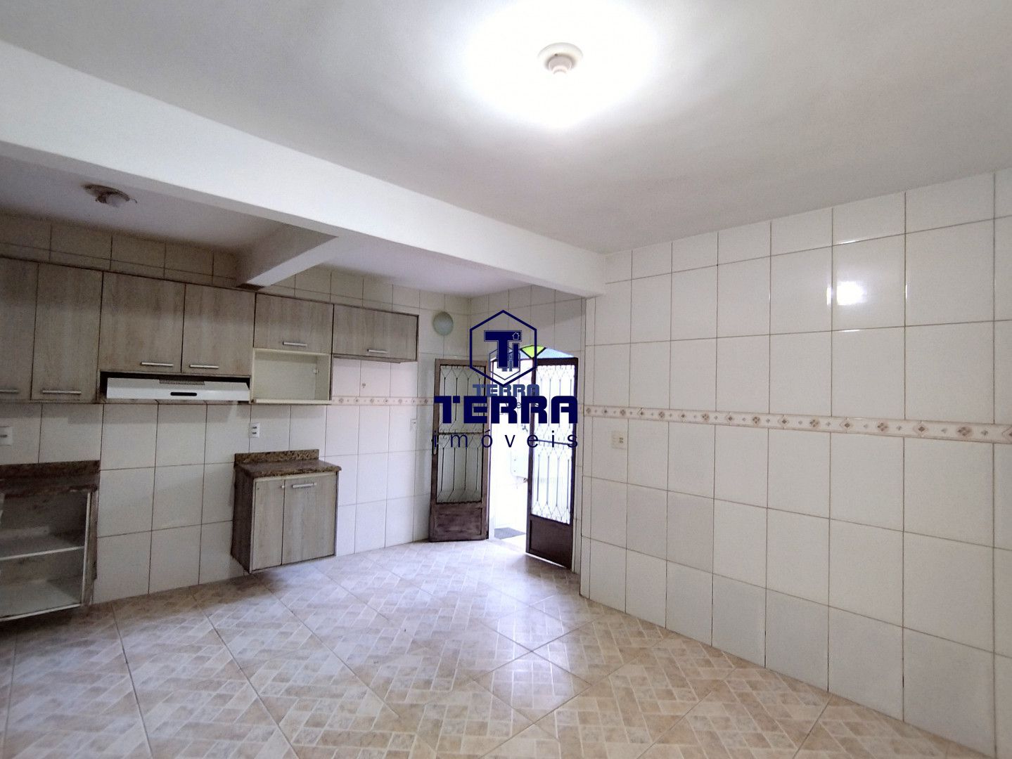 Imagens do imóveis Casa 3 quartos com suíte junto e ao lado do C. E. Mendes Duarte - Mutuá!