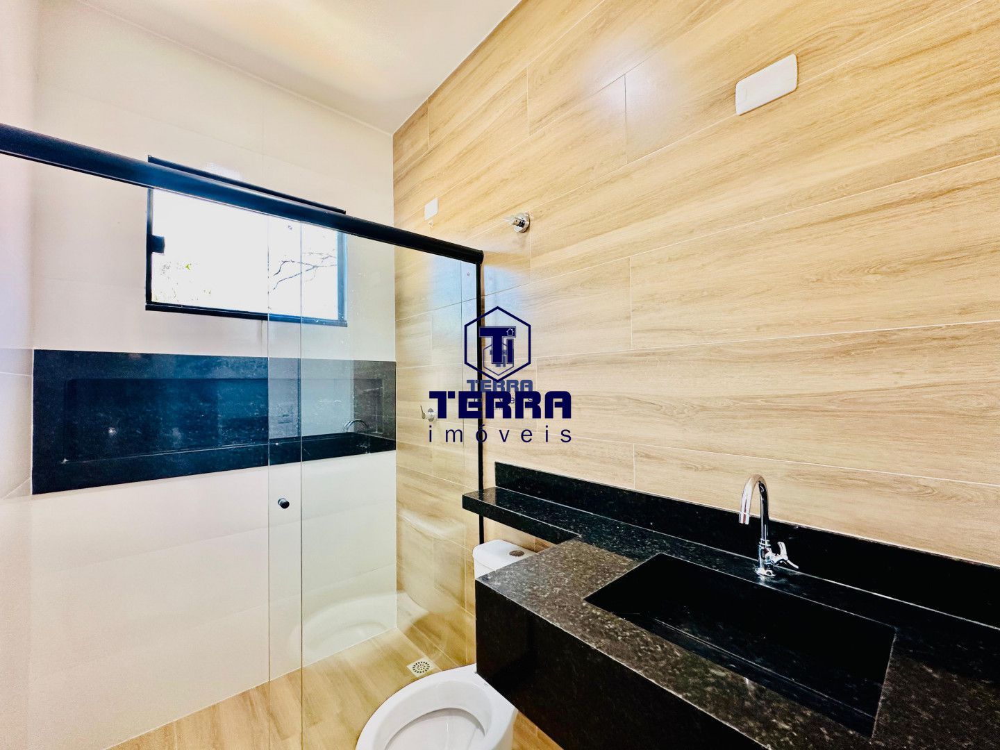 Imagens do imóveis More em Maricá. Duplex 2 quartos com fino acabamento e área gourmet privativa