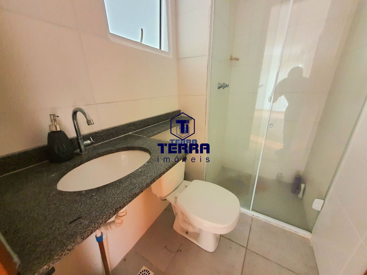 Imagens do imóveis Apartamento em Maria Paula, com 2 quartos, cozinha americana e varada