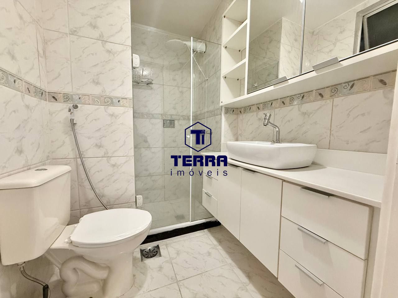 Imagens do imóveis Excelente apartamento de 2 quartos mobiliado no Fonseca!
