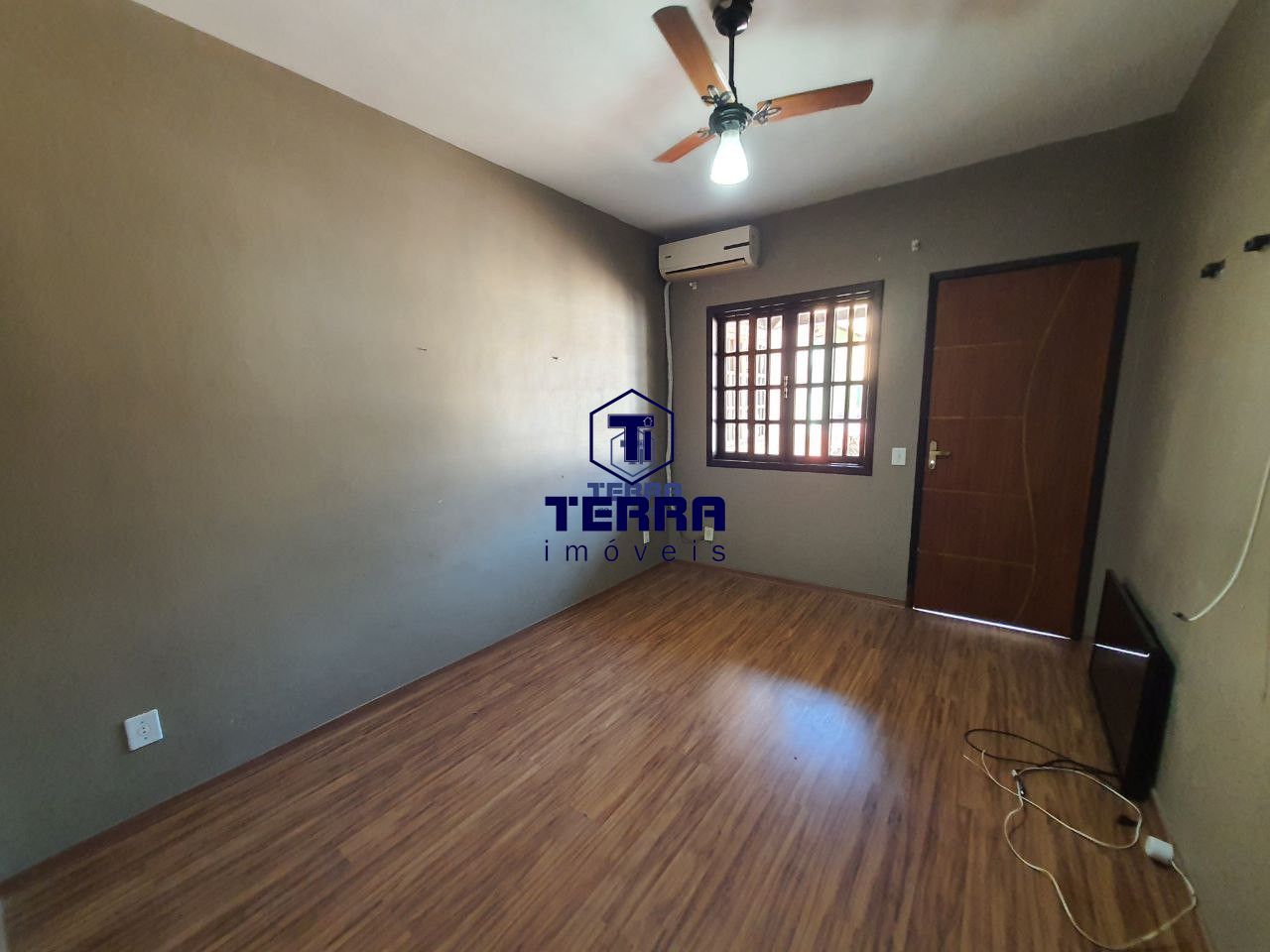 Imagens do imóveis Casa com quintal, em excelente localização em São Gonçalo, pertinho do Guanabara