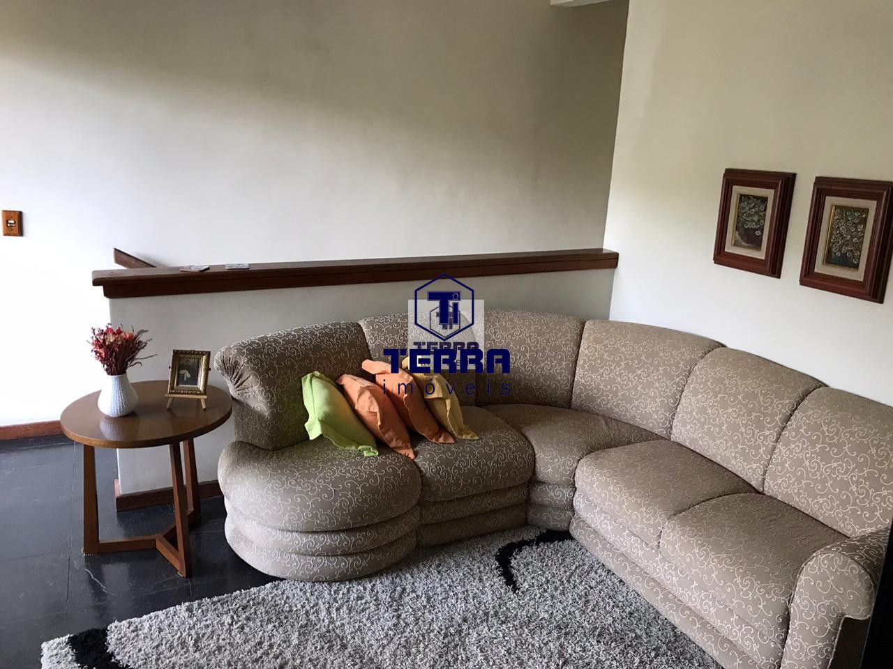Imagens do imóveis Ampla casa de 3 quartos com quintal arborizado no Badú em Pendotiba.
