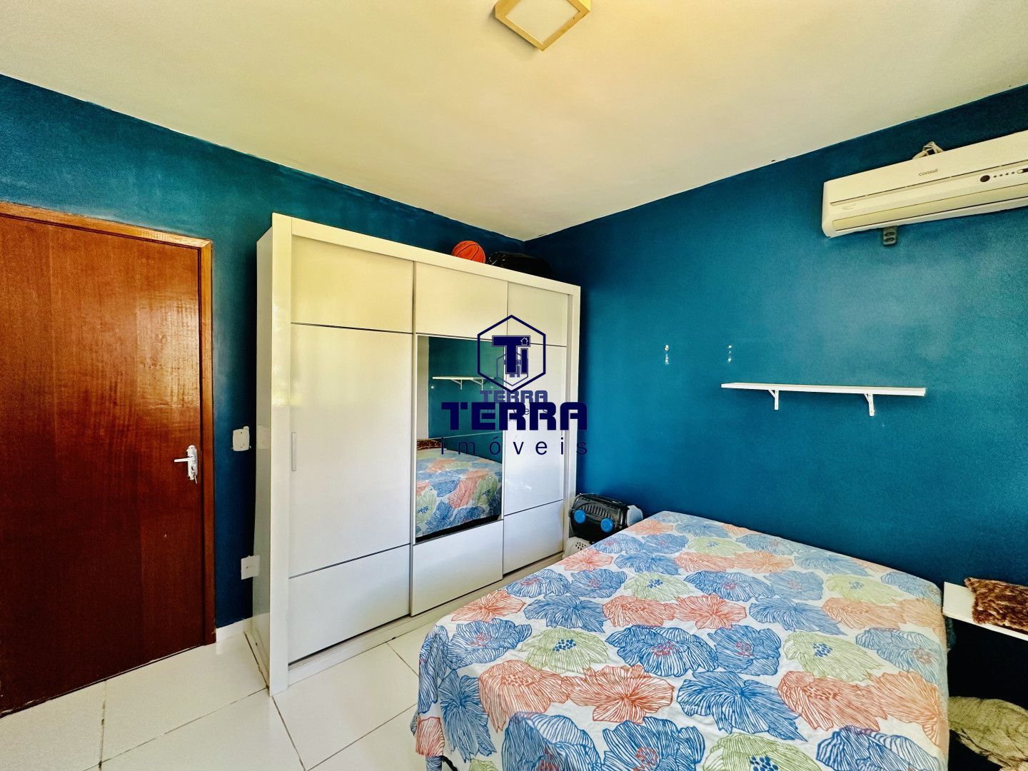 Imagens do imóveis Casa linear em Márica com 3 quartos uma suíte, com piscina e churrasqueira.