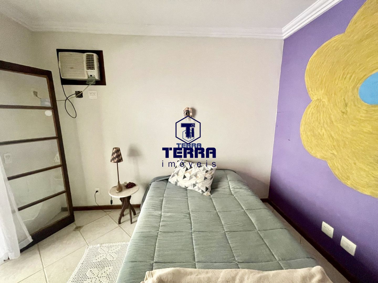Imagens do imóveis Lindo triplex com 3 quartos, uma suíte com área de lazer completa no Ubá Recanto