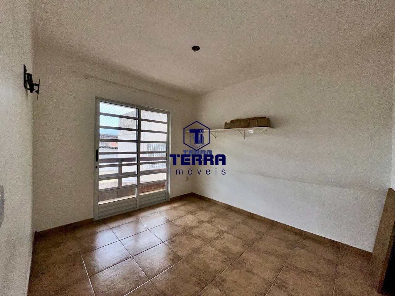 Imagens do imóveis Excelente casa em condomínio 3 quartos com suíte, 2 vagas e planejados.