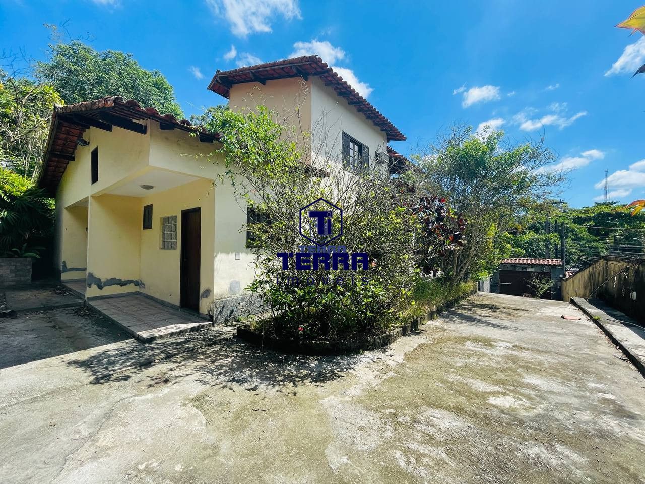 Imagens do imóveis Casa com 5 quartos e amplo quintal, na Região de Pendotiba!!
