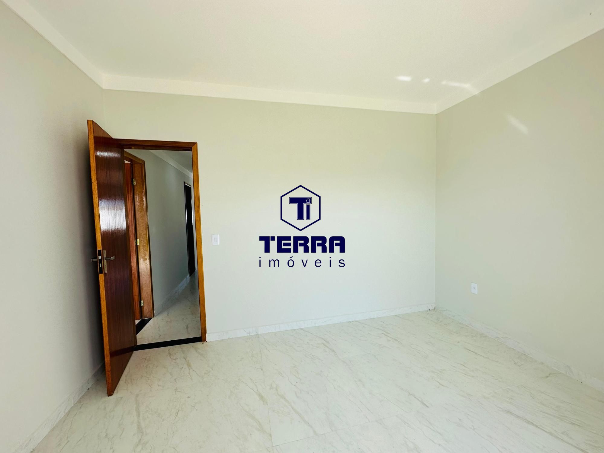 Imagens do imóveis São 3 quartos amplos, sendo 1 suíte, terreno inteiro com 480 metros