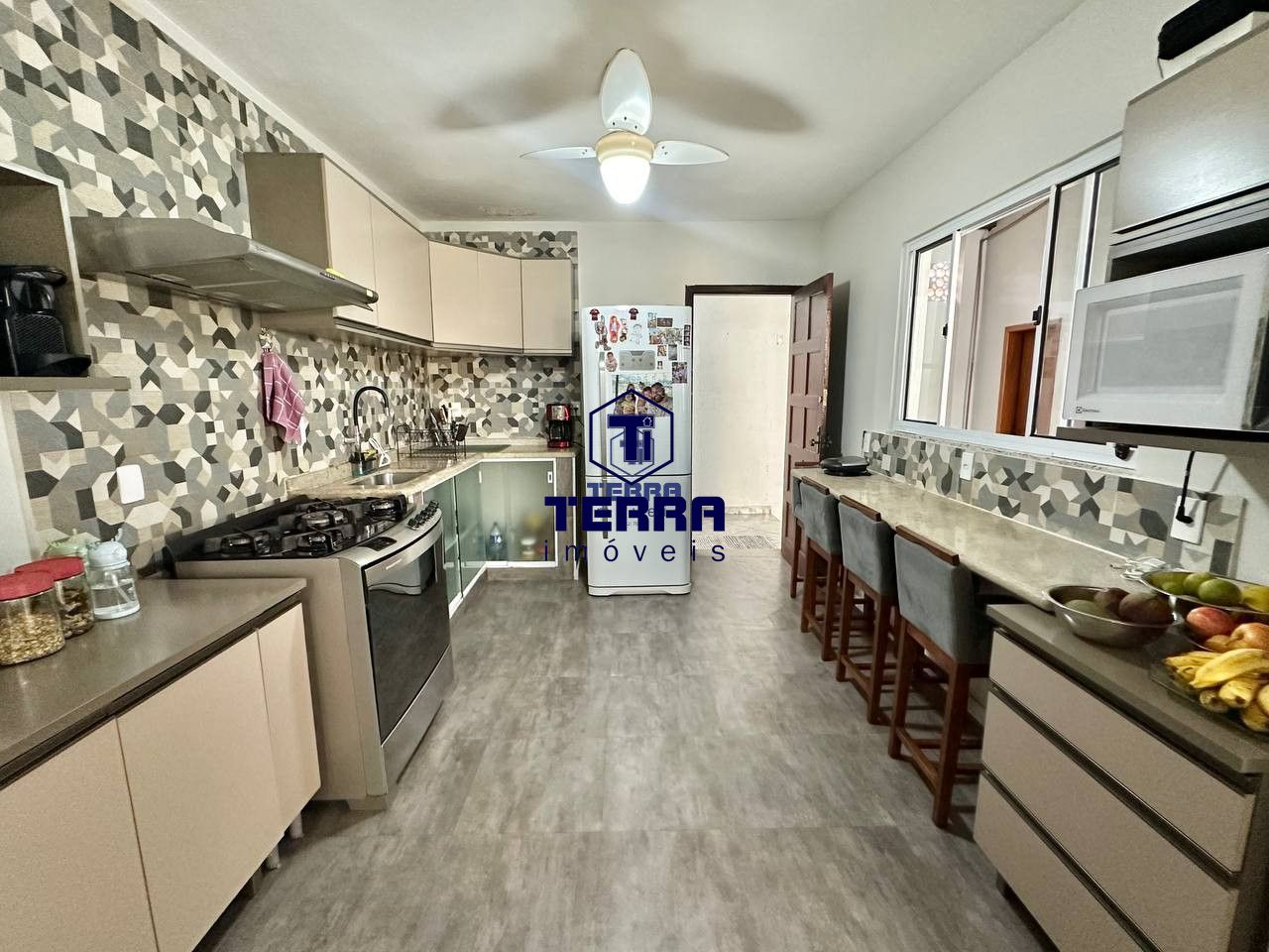 Imagens do imóveis Excelente residência com 3 quartos sendo 1 suíte próxima ao trevo de Maria Paula