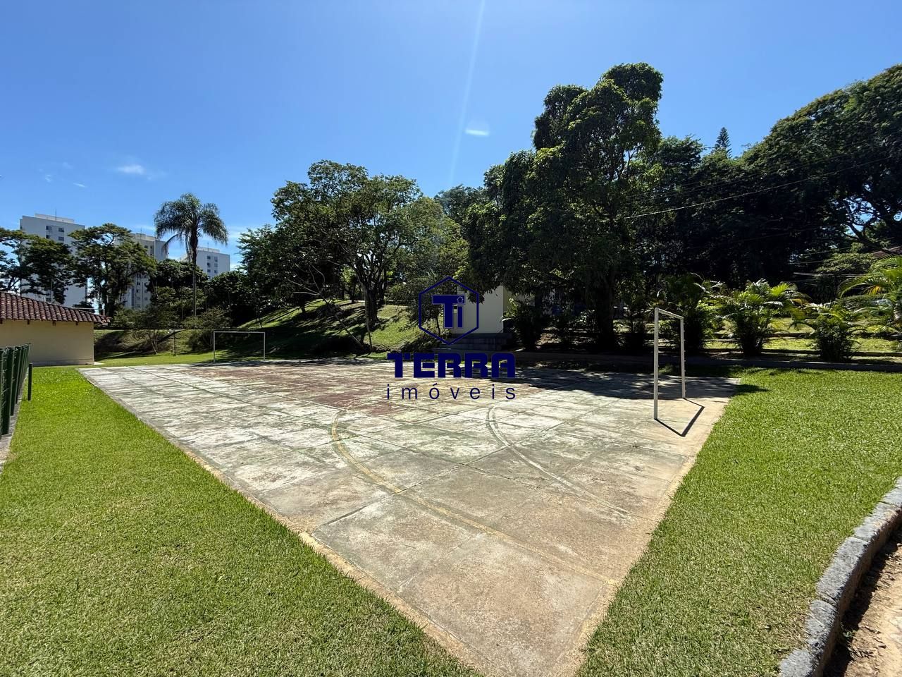 Imagens do imóveis Excelente terreno com 800 m² dentro de condomínio em Maria Paula!