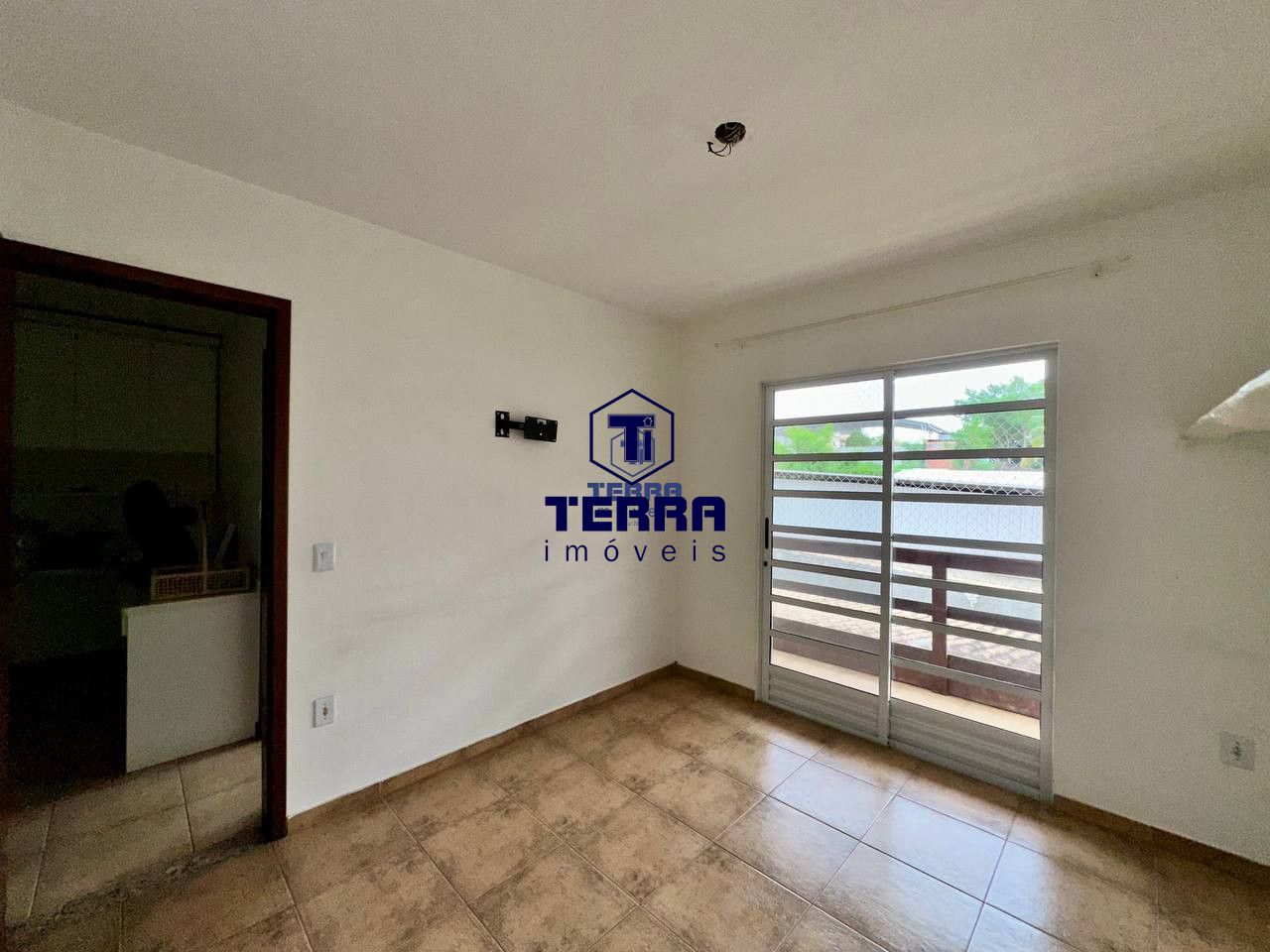 Imagens do imóveis Excelente casa em condomínio 3 quartos com suíte, 2 vagas e planejados.