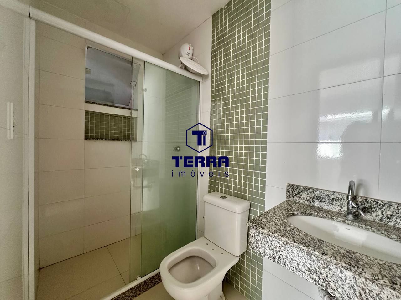 Imagens do imóveis Casa de vila com 2 suítes e vaga coberta ao lado do trevo de Maria Paula!