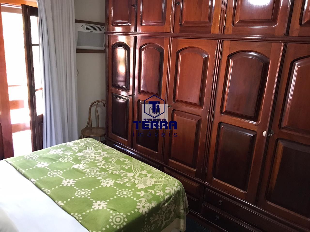 Imagens do imóveis Ampla casa de 3 quartos com quintal arborizado no Badú em Pendotiba.