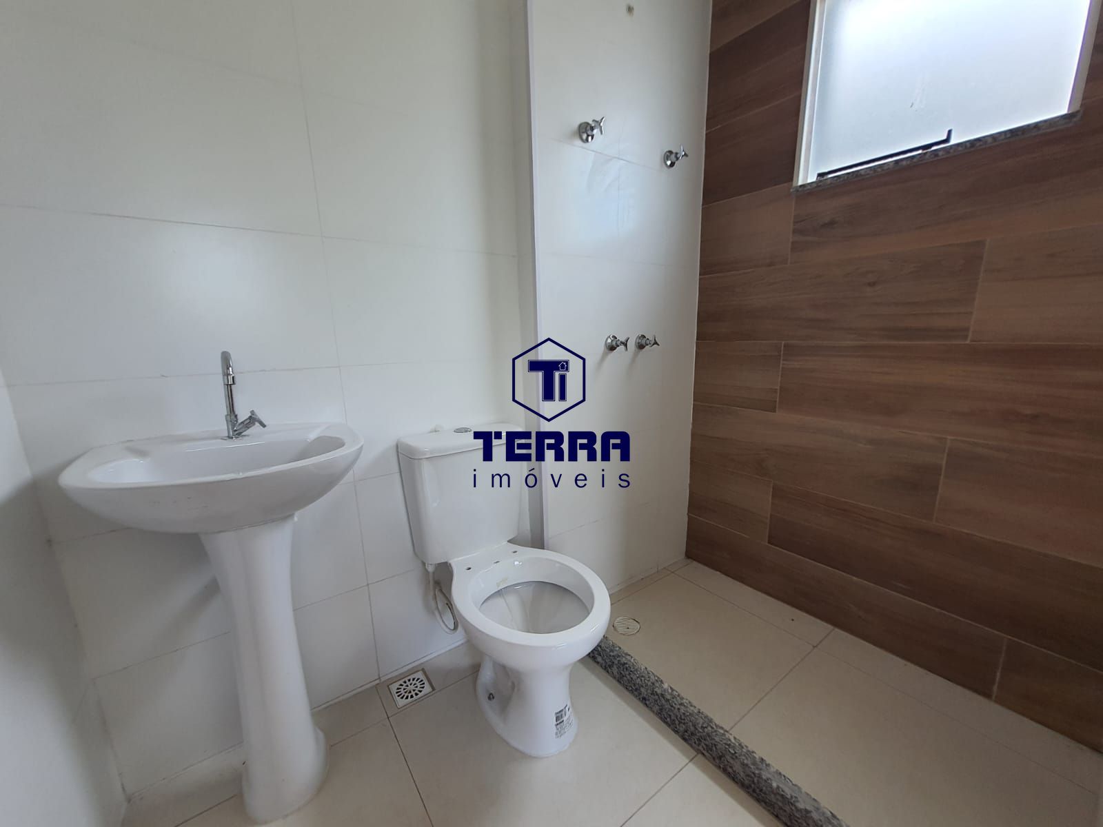 Imagens do imóveis Triplex em Itaipu com 3 quartos, uma suíte, quintal privativo e espaço gourmet.