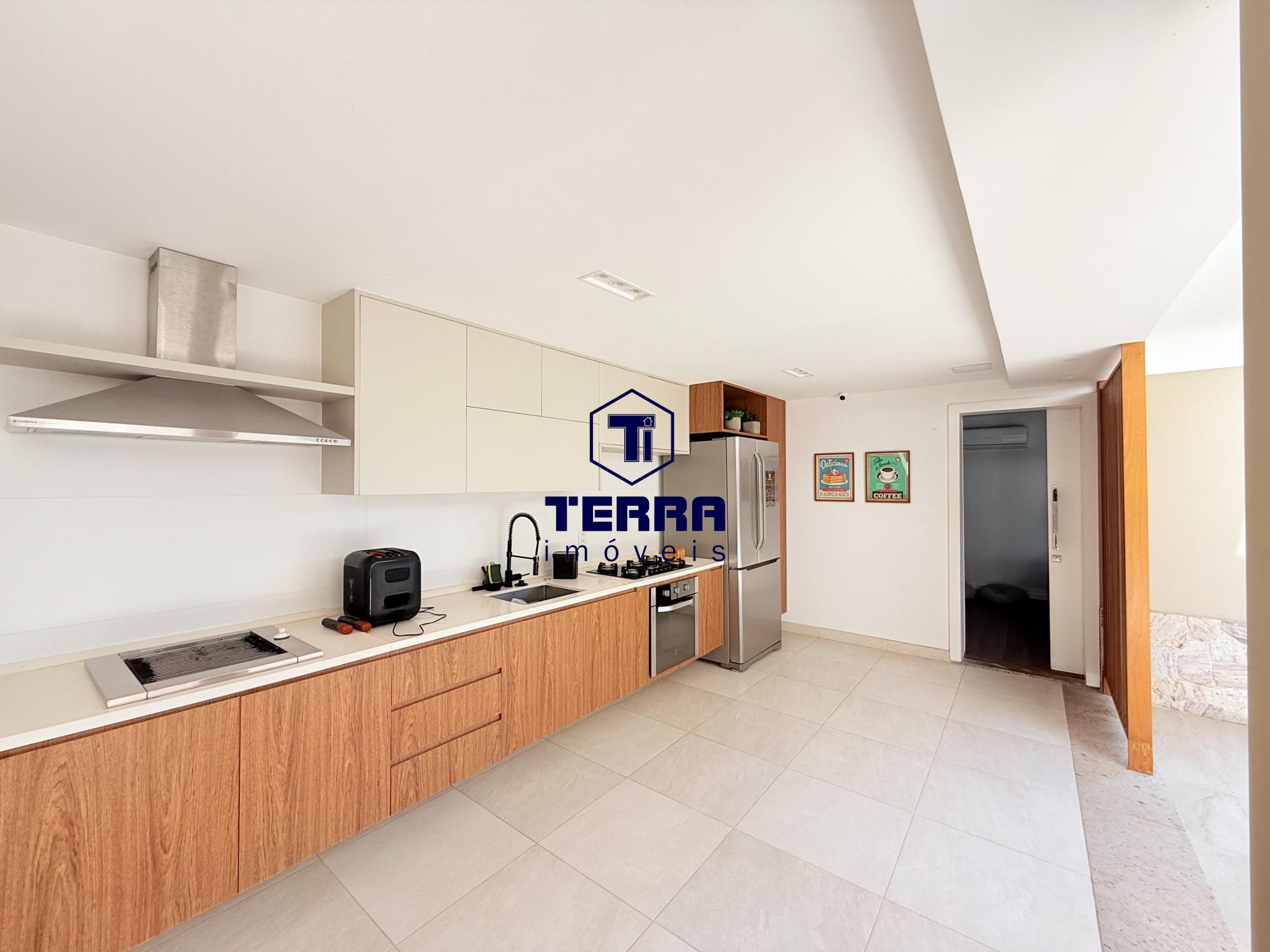 Imagens do imóveis Seu Refúgio de Luxo em Camboinhas – Casa com 4 suítes, piscina e Energia Solar