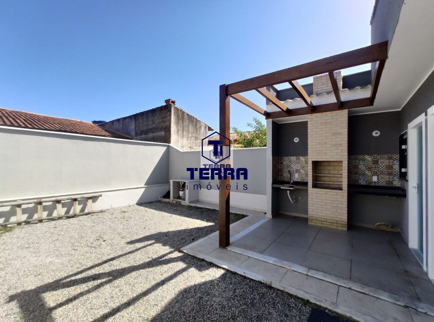 Imagens do imóveis Casa linear ampla com 3 quartos e espaço gourmet, ao lado da praia de Itaipuaçu.
