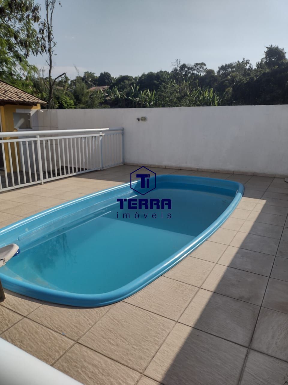 Imagens do imóveis Excelente apartamento em Itaipuaçu com suite, 300 metros da Avenida principal.
