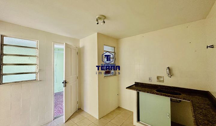 Imagens do imóveis Casa duplex com quintal, junto e a lado ao centro de São Gonçalo.