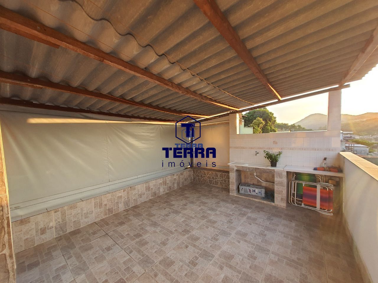 Imagens do imóveis Apartamento com 3 quartos, revertido para 2 quartos com excelente localização em