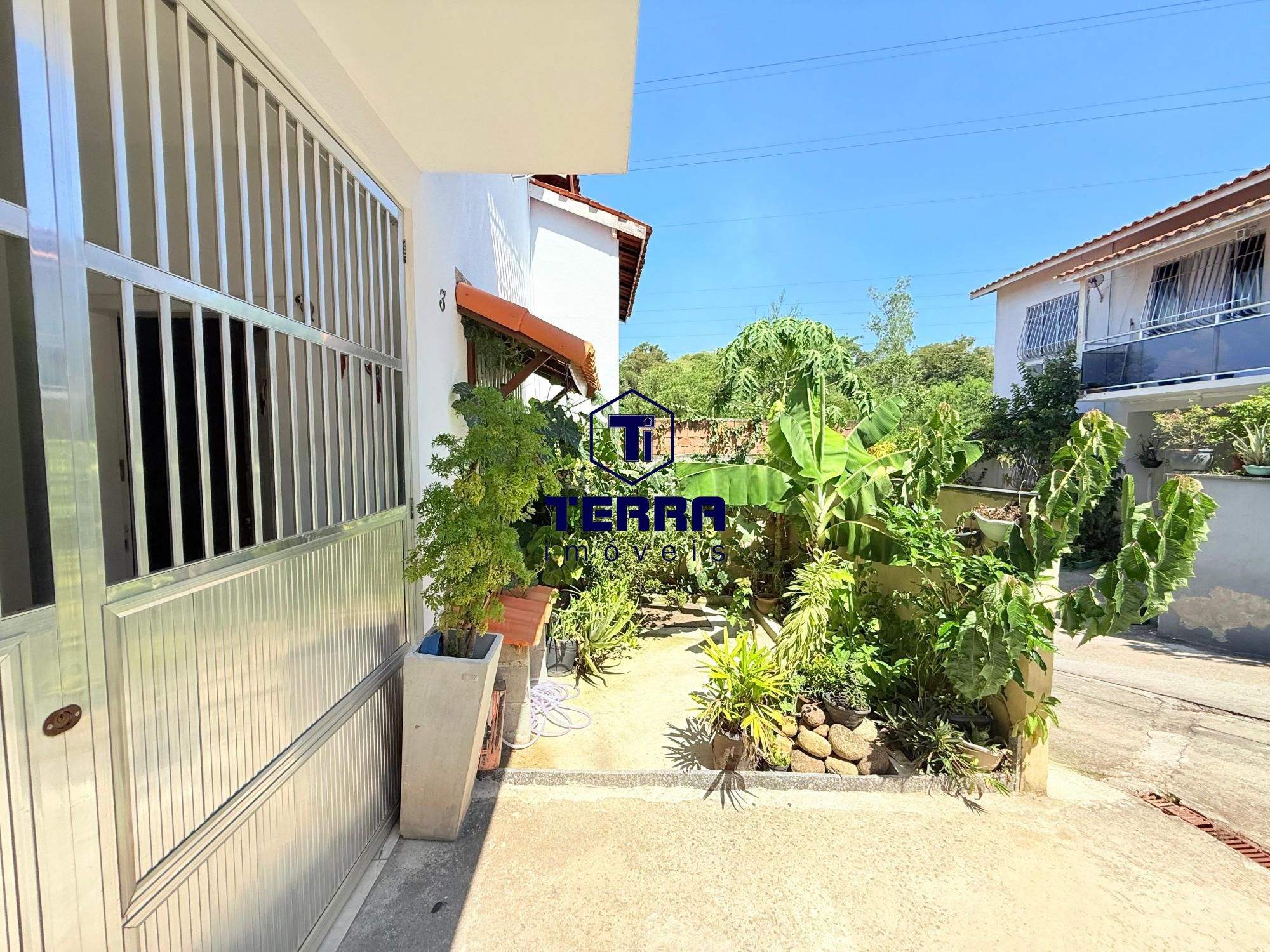 Imagens do imóveis Casa de 3 quartos, sendo 1 suíte com sacada em Maria Paula.