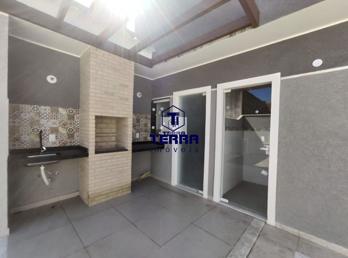 Imagens do imóveis Casa linear ampla com 3 quartos e espaço gourmet, ao lado da praia de Itaipuaçu.