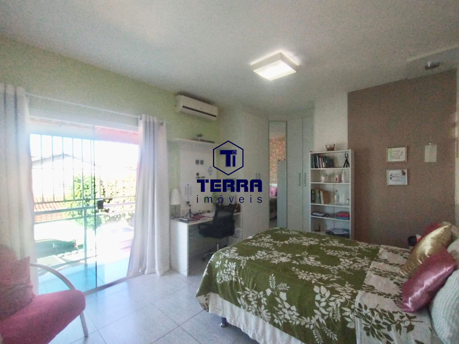 Imagens do imóveis Linda residência em Maria Paula, com 3 quartos, uma suíte e quintal privativo.