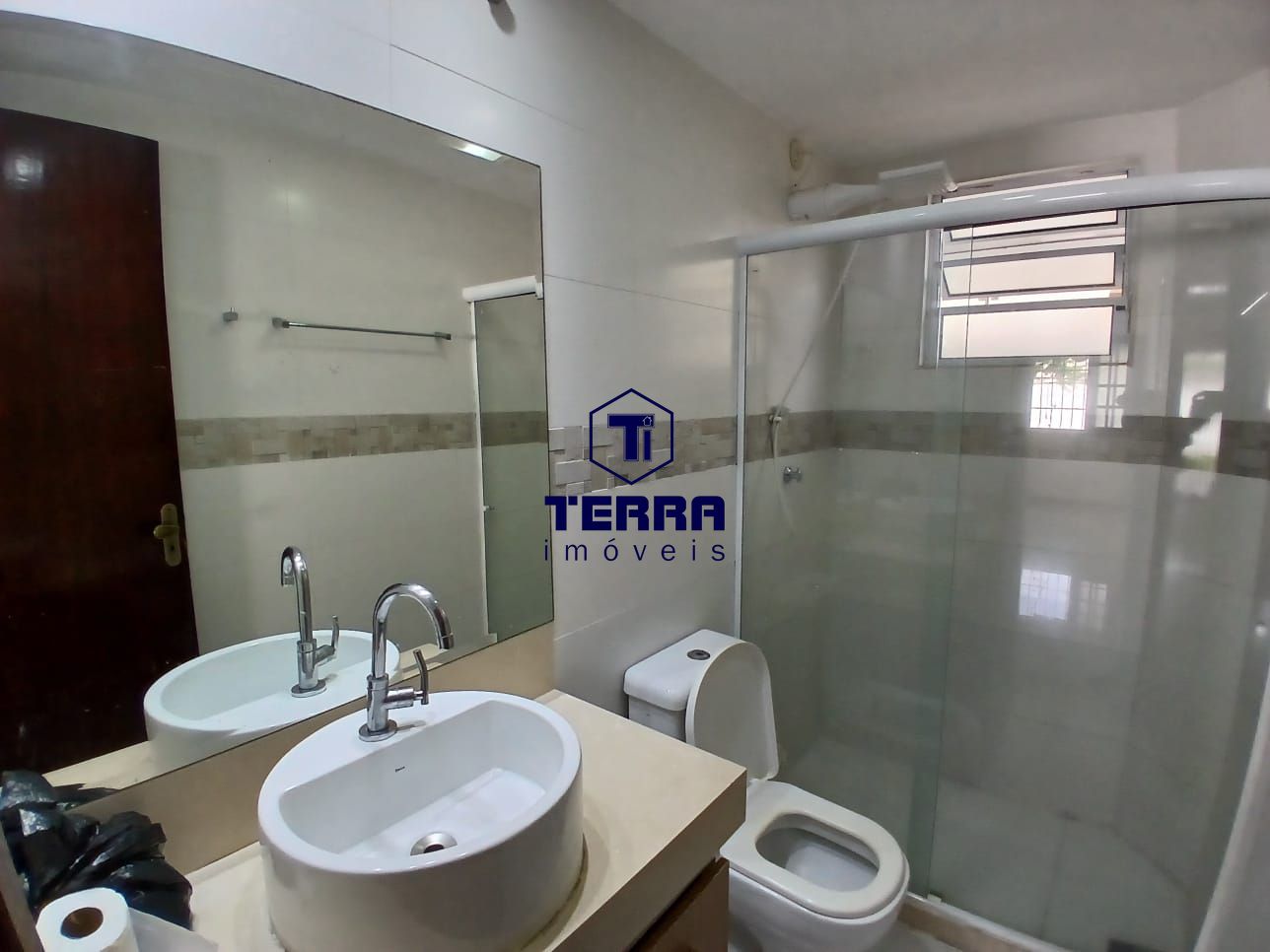 Imagens do imóveis Apartamento em Maria Paula com 2 quartos e quintal privativo. Boa Localização!