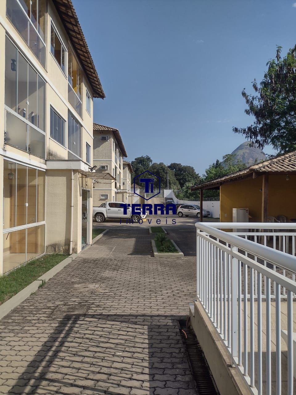 Imagens do imóveis Excelente apartamento em Itaipuaçu com suite, 300 metros da Avenida principal.