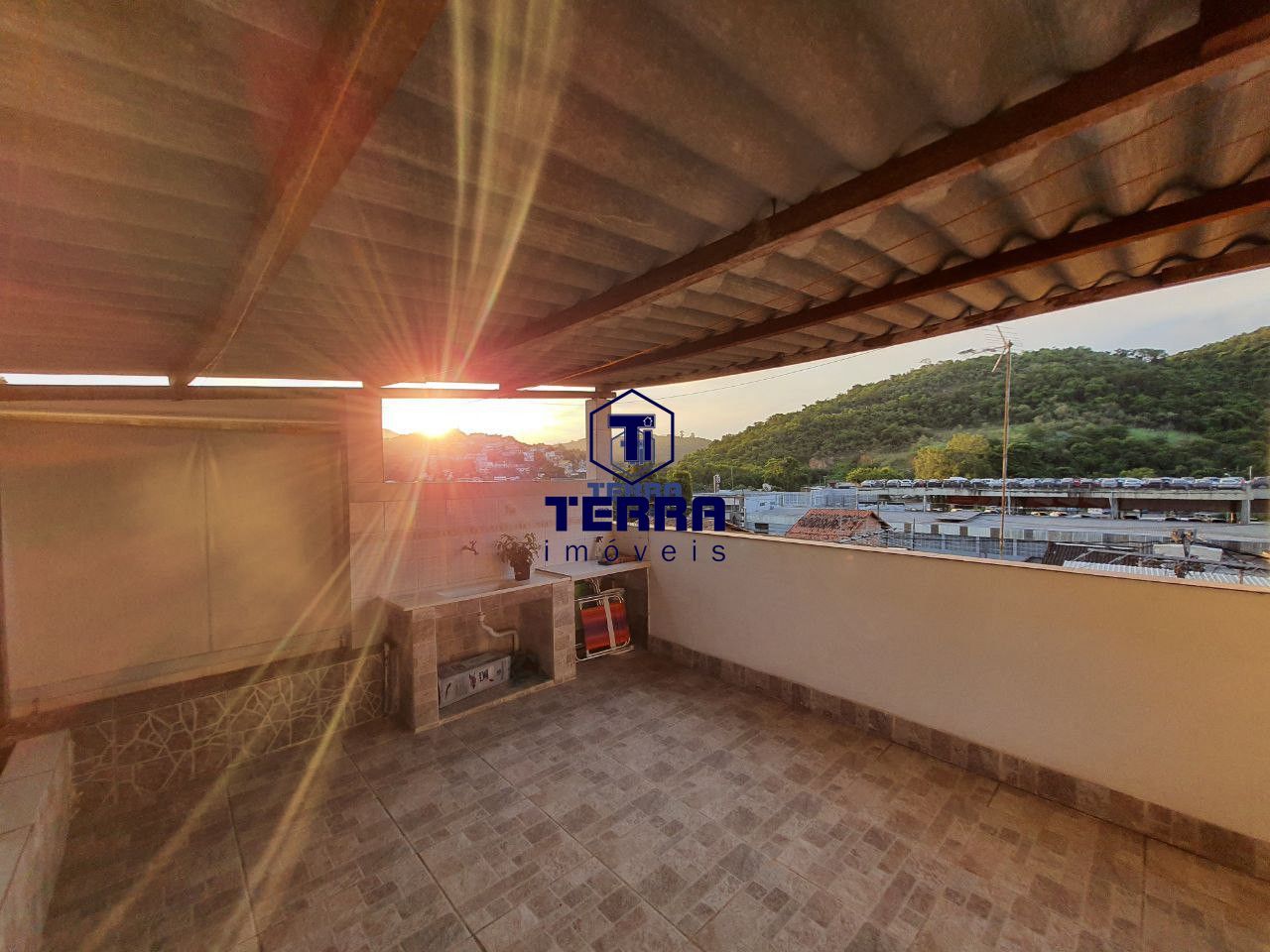 Imagens do imóveis Apartamento com 3 quartos, revertido para 2 quartos com excelente localização em