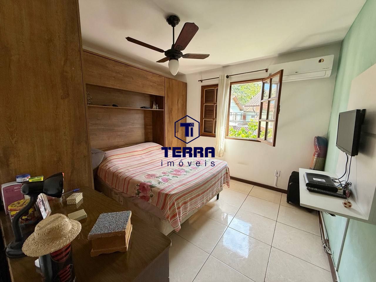 Imagens do imóveis Excelente casa de 3 quartos com área externa privativa em Maria Paula!